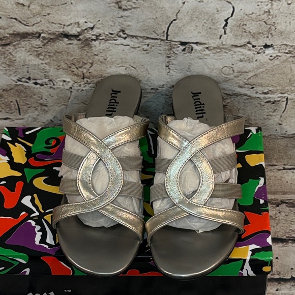 judith Shoes - Judith J-Randall Pewter Patent/Gore Sandal